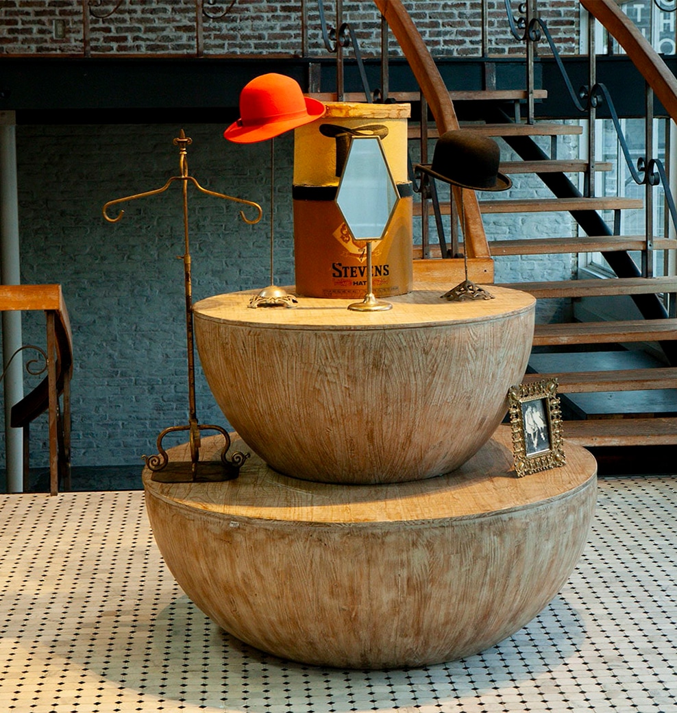 ROUND COFFEE TABLE S