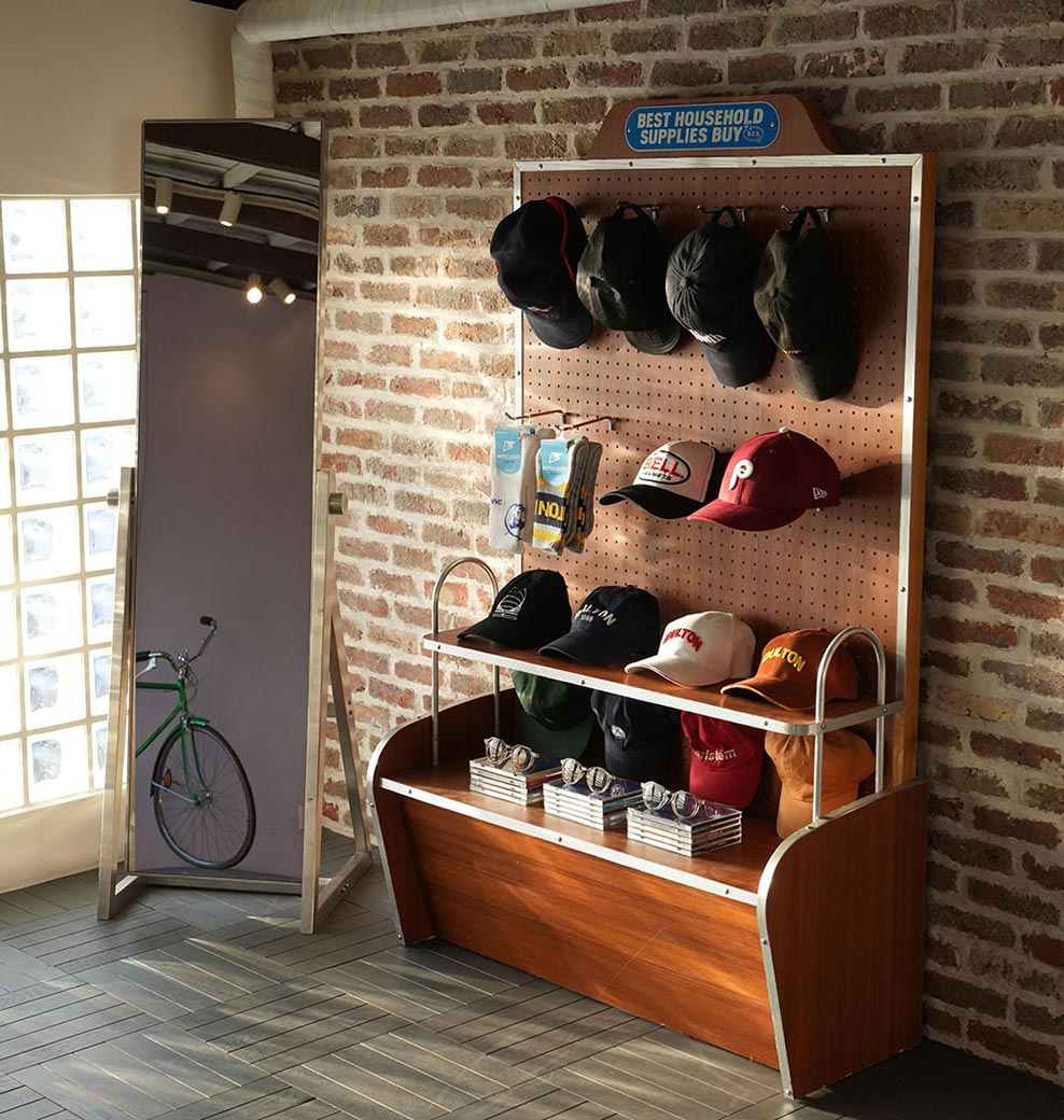 PEGBOARD DISPLAY RACK