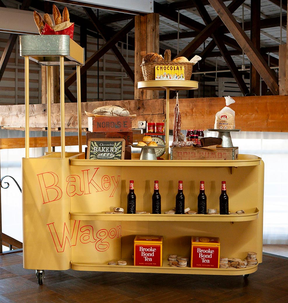 STORE WAGON
