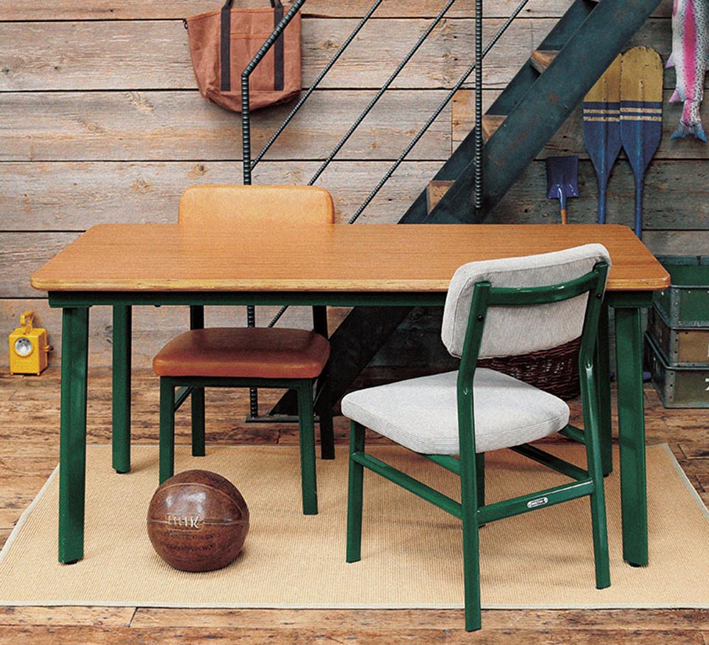 DOER'S DINING TABLE